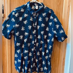 Men’s palm tree button up